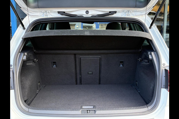 Volkswagen Golf 2.0 TSI GTI Performance 245pk | Virtual Cockpit | Stoelverwarming | Achteruitrijcamera | Adaptive Cruise |