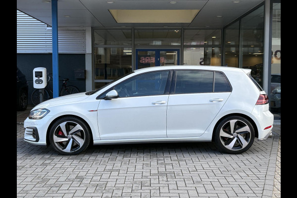 Volkswagen Golf 2.0 TSI GTI Performance 245pk | Virtual Cockpit | Stoelverwarming | Achteruitrijcamera | Adaptive Cruise |