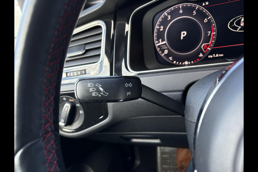 Volkswagen Golf 2.0 TSI GTI Performance 245pk | Virtual Cockpit | Stoelverwarming | Achteruitrijcamera | Adaptive Cruise |