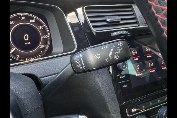 Volkswagen Golf 2.0 TSI GTI Performance 245pk | Virtual Cockpit | Stoelverwarming | Achteruitrijcamera | Adaptive Cruise |
