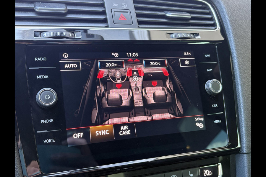 Volkswagen Golf 2.0 TSI GTI Performance 245pk | Virtual Cockpit | Stoelverwarming | Achteruitrijcamera | Adaptive Cruise |