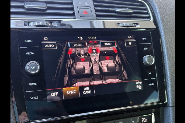 Volkswagen Golf 2.0 TSI GTI Performance 245pk | Virtual Cockpit | Stoelverwarming | Achteruitrijcamera | Adaptive Cruise |