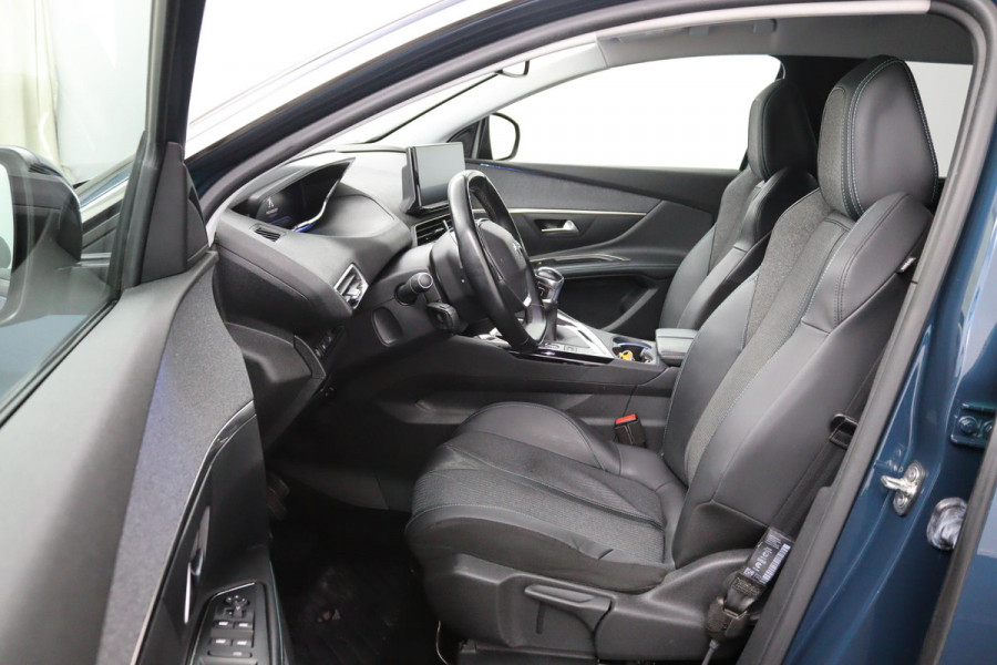 Peugeot 5008 1.2 FACELIFT*CARPLAY*NAVI*CAMERA*HAAK*7-PERS*ECC*