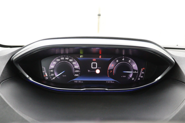 Peugeot 5008 1.2 FACELIFT*CARPLAY*NAVI*CAMERA*HAAK*7-PERS*ECC*