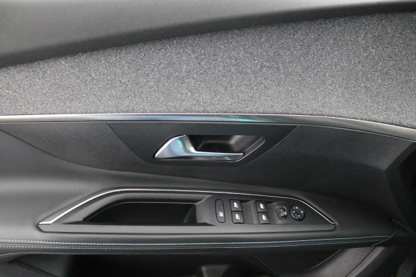 Peugeot 5008 1.2 FACELIFT*CARPLAY*NAVI*CAMERA*HAAK*7-PERS*ECC*