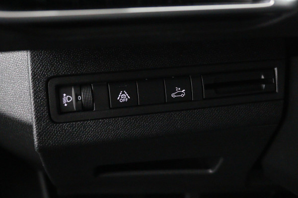 Peugeot 5008 1.2 FACELIFT*CARPLAY*NAVI*CAMERA*HAAK*7-PERS*ECC*