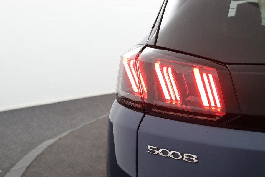 Peugeot 5008 1.2 FACELIFT*CARPLAY*NAVI*CAMERA*HAAK*7-PERS*ECC*