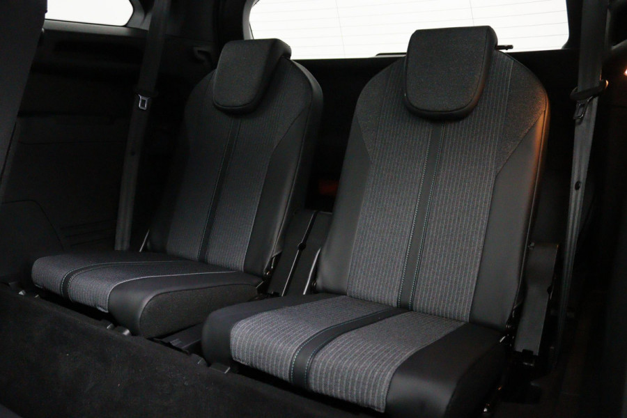 Peugeot 5008 1.2 FACELIFT*CARPLAY*NAVI*CAMERA*HAAK*7-PERS*ECC*