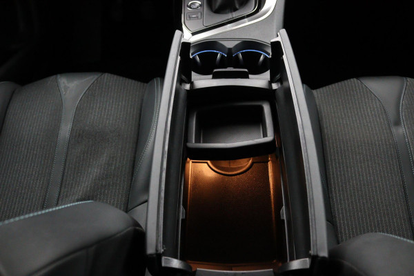 Peugeot 5008 1.2 FACELIFT*CARPLAY*NAVI*CAMERA*HAAK*7-PERS*ECC*