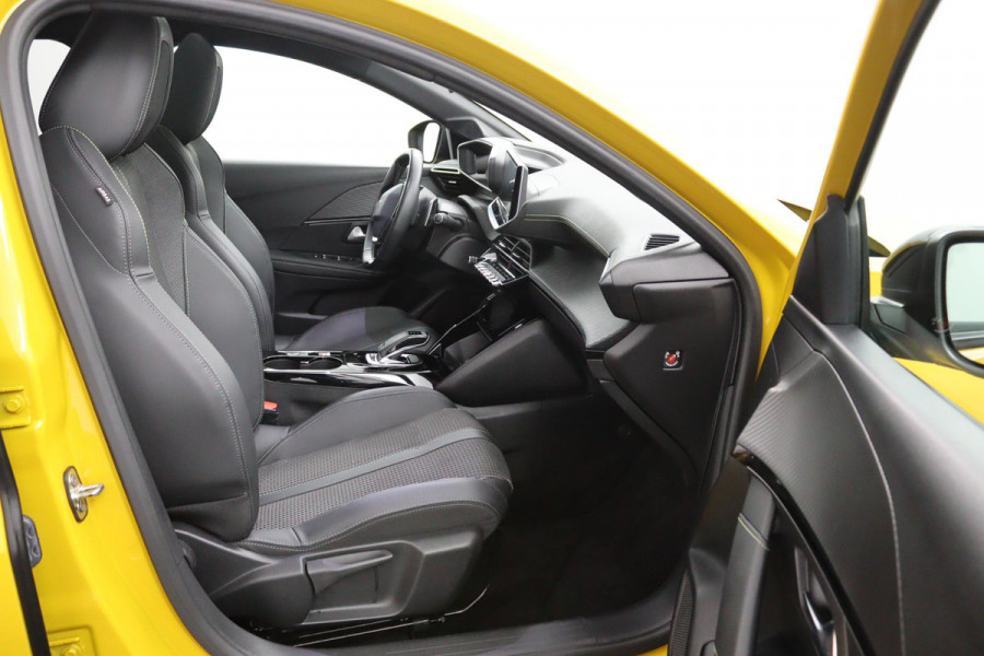 Peugeot 208 1.2*GT-LINE*PANO*CARPLAY*AUTOM*ECC*CRUISE*NAV*CAM*