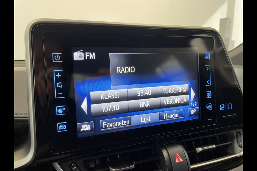 Toyota C-HR 1.8 Hybrid Dynamic Navi Keyless Entry/Go 18''