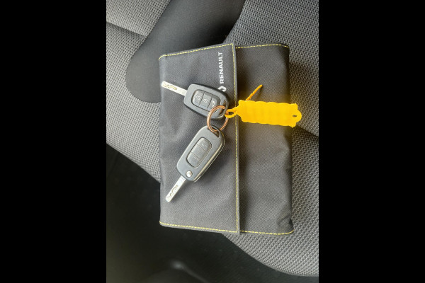 Renault Trafic 2.0 130 L2H1 Comfort*3-PERS*CRUISE*HAAK*ECC*TEL*