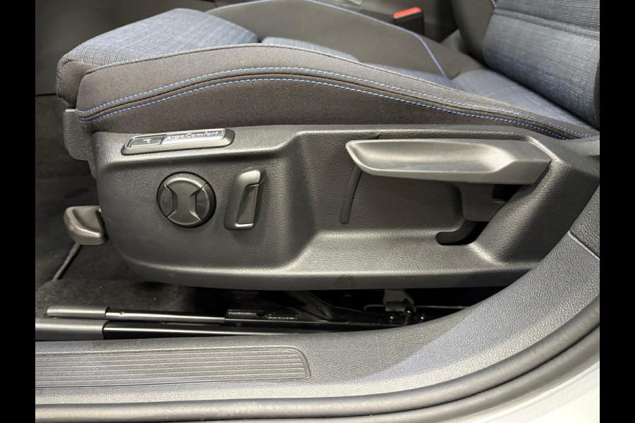 Volkswagen Passat Variant 1.4 TSI PHEV GTE Business Airco ECC Navi Carplay PDC VA +Camera Adaptive Cruise Control+Travel Assist  17" LM Velgen Winter Pack ERGO Comfort Stoelen