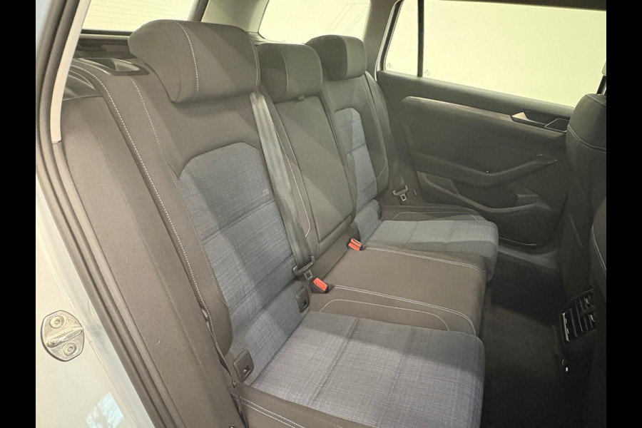 Volkswagen Passat Variant 1.4 TSI PHEV GTE Business Airco ECC Navi Carplay PDC VA +Camera Adaptive Cruise Control+Travel Assist  17" LM Velgen Winter Pack ERGO Comfort Stoelen