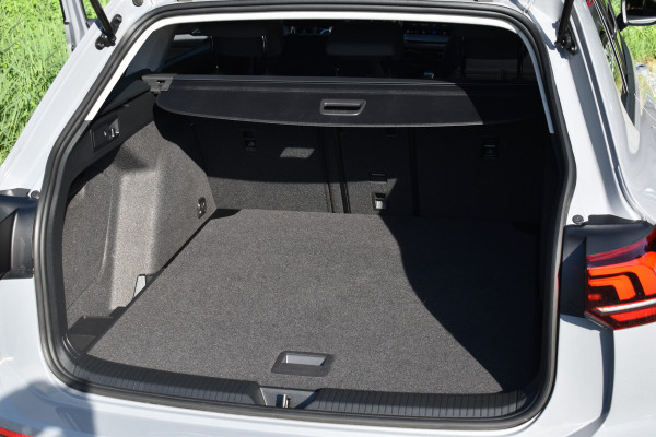 Volkswagen Golf Variant NEW 1.5 TSI LIFE VIRTUAL/PDC/CARPLAY /STUURVERW /