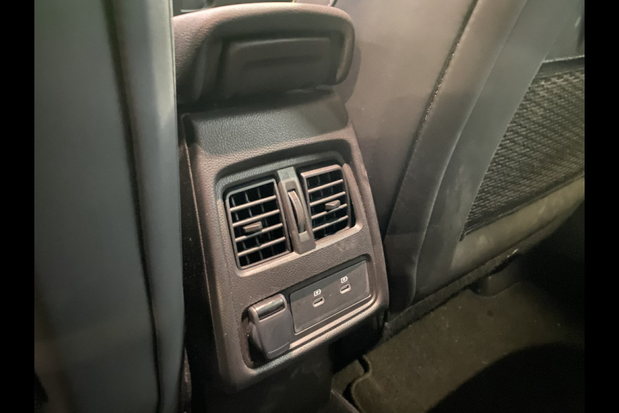 Renault Captur 1.3 mild hybrid 160 techno AUTOMAAT uit 2025 Rijklaar + Fabrieksgarantie Henk Jongen Auto's in Helmond,  al 50 jaar service zoals 't hoort!