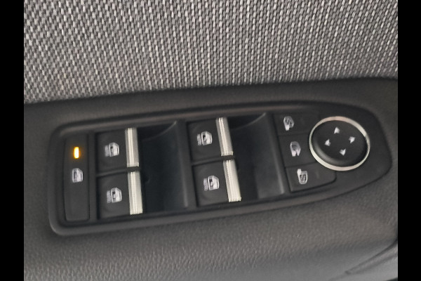 Renault Captur 1.3 mild hybrid 160 techno AUTOMAAT uit 2025 Rijklaar + Fabrieksgarantie Henk Jongen Auto's in Helmond,  al 50 jaar service zoals 't hoort!