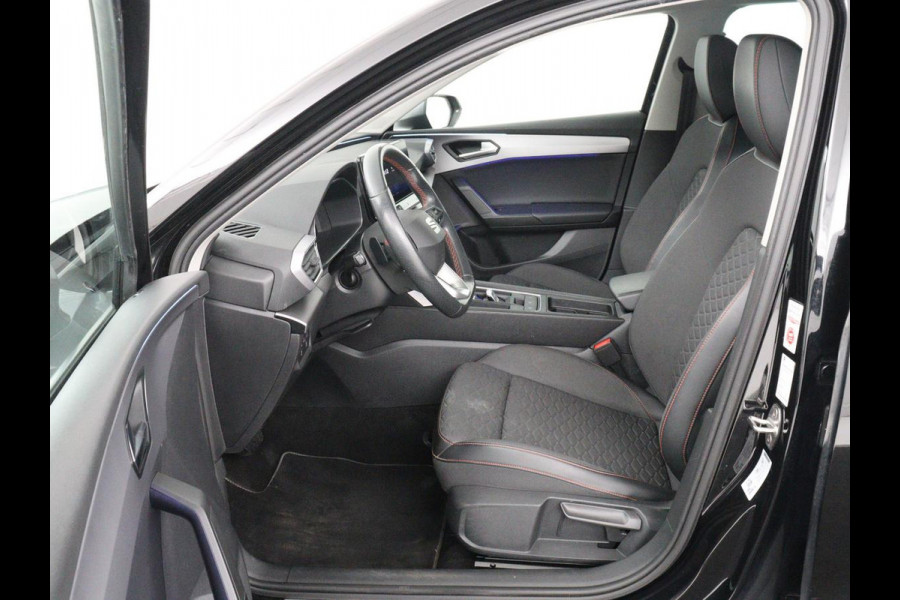 Seat Leon 1.4 TSI eHybrid PHEV FR | Stoelverwarming | Adaptive cruise | Navigatie | Sfeerverlichting | Stuurverwarming | Full LED | Sportstoelen | Side Assist | Parkeerhulp | Plug In