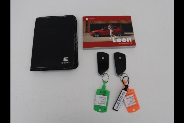 Seat Leon 1.4 TSI eHybrid PHEV FR | Stoelverwarming | Adaptive cruise | Navigatie | Sfeerverlichting | Stuurverwarming | Full LED | Sportstoelen | Side Assist | Parkeerhulp | Plug In