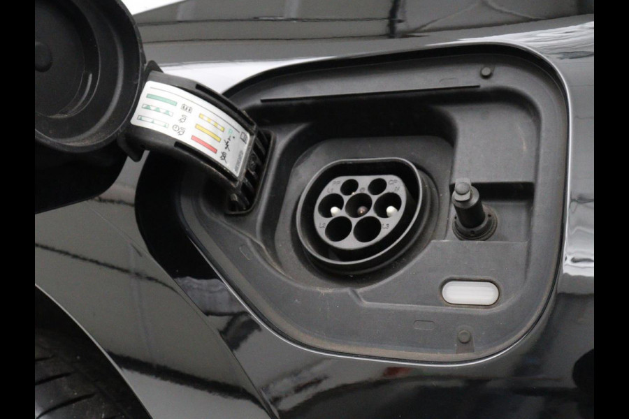 Seat Leon 1.4 TSI eHybrid PHEV FR | Stoelverwarming | Adaptive cruise | Navigatie | Sfeerverlichting | Stuurverwarming | Full LED | Sportstoelen | Side Assist | Parkeerhulp | Plug In