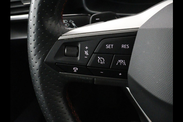 Seat Leon 1.4 TSI eHybrid PHEV FR | Stoelverwarming | Adaptive cruise | Navigatie | Sfeerverlichting | Stuurverwarming | Full LED | Sportstoelen | Side Assist | Parkeerhulp | Plug In