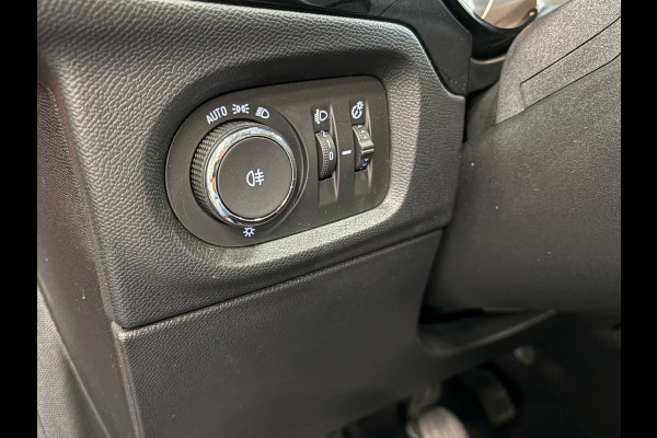 Opel Corsa 1.2 Edition Navigatie Apple Carplay/Android Auto Cruise Control Airco
