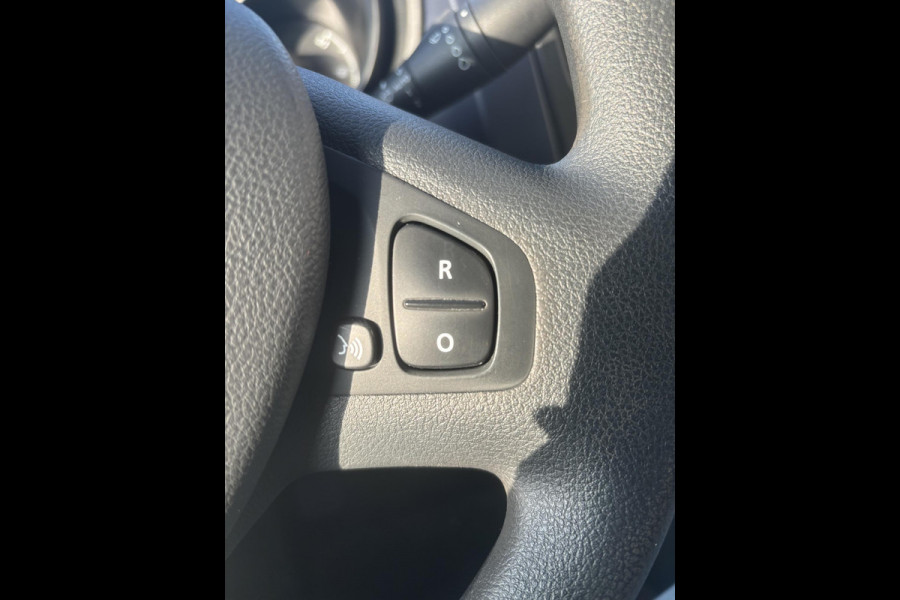 Opel Vivaro 1.6 CDTI L2H1 Edit.*NAVI*CAM*CRUISE*A/C*TEL*3-PERS