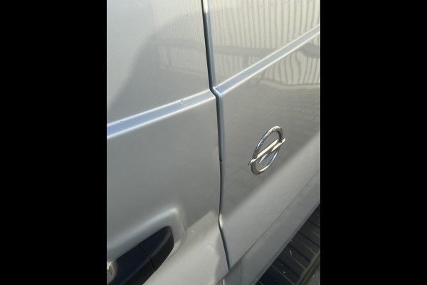 Opel Vivaro 1.6 CDTI L2H1 Edit.*NAVI*CAM*CRUISE*A/C*TEL*3-PERS