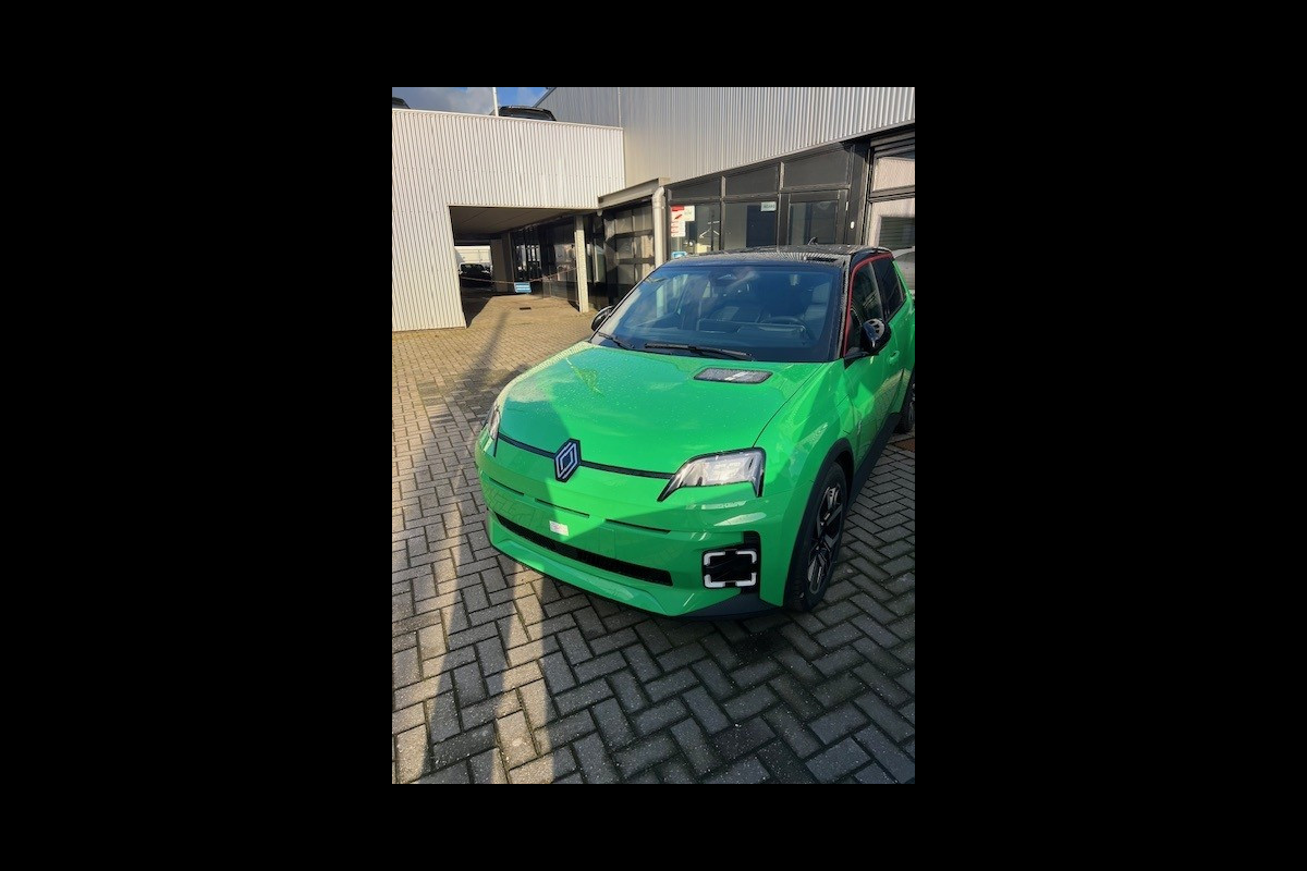 Renault 5 comfort range techno 52 kWh Auto van het jaar | uit voorraad leverbaar | 400 km actieradius