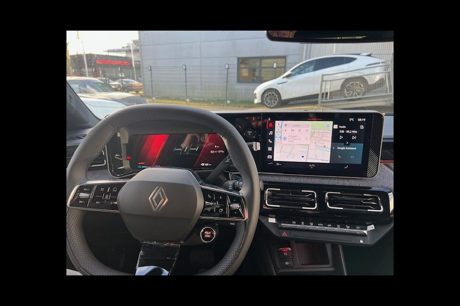 Renault 5 comfort range techno 52 kWh Auto van het jaar | uit voorraad leverbaar | 400 km actieradius