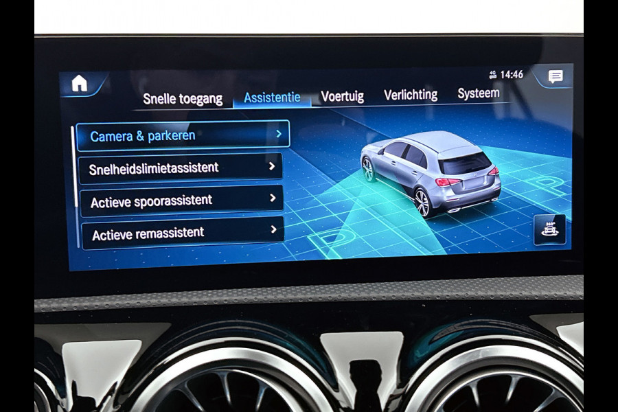 Mercedes-Benz A-Klasse 180 Business Solution Luxury (SFEERVERLICHTING, STOELVERWARMING, CAMERA, 1e EIGENAAR)
