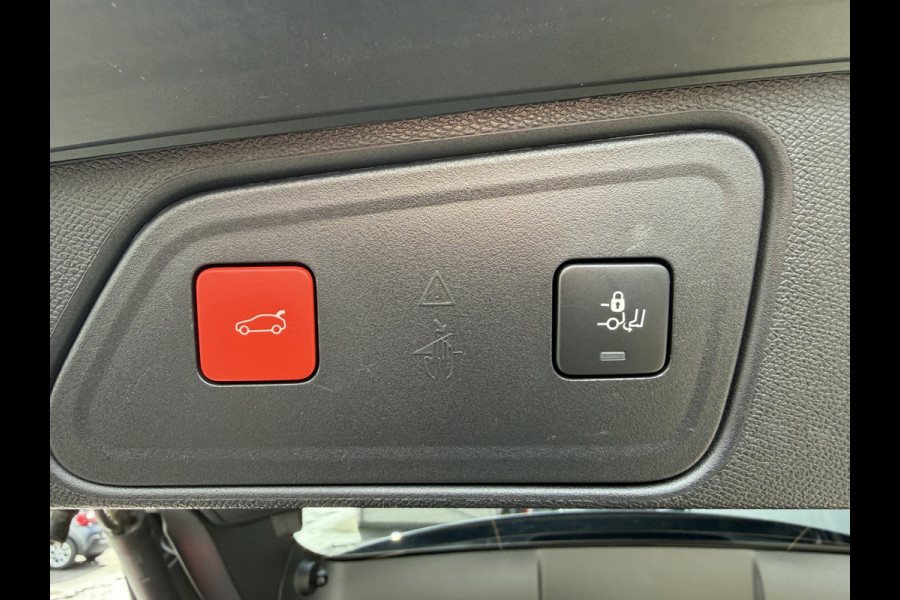 Peugeot 3008 225pk HYbrid Allure Pack (Elektrische Klep - 360gr Camera - Keyless Entry - Automatische Airco - Navigatie - Apple Carplay - Ada