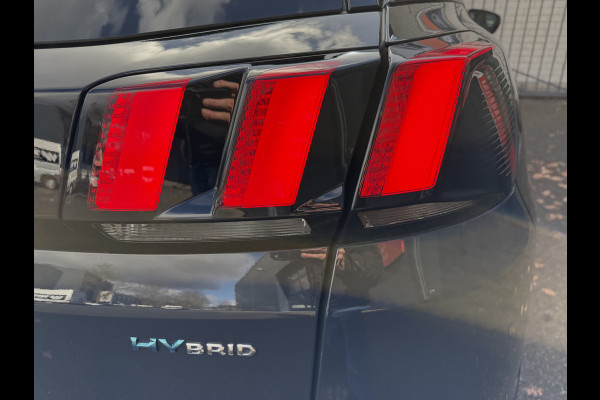 Peugeot 3008 225pk HYbrid Allure Pack (Elektrische Klep - 360gr Camera - Keyless Entry - Automatische Airco - Navigatie - Apple Carplay - Ada