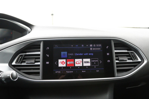 Peugeot 308 SW 1.2*CARPLAY*MASSAGE*VIRTUAL DISP*CAM*NAVI*ECC*TEL*