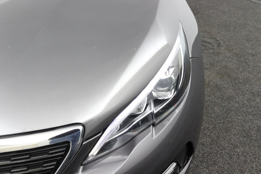 Peugeot 308 SW 1.2*CARPLAY*MASSAGE*VIRTUAL DISP*CAM*NAVI*ECC*TEL*