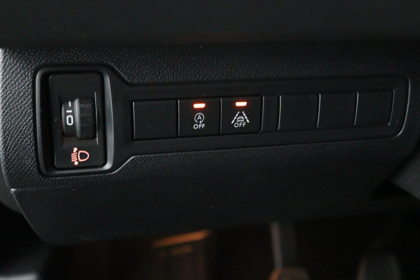 Peugeot 308 SW 1.2*CARPLAY*MASSAGE*VIRTUAL DISP*CAM*NAVI*ECC*TEL*