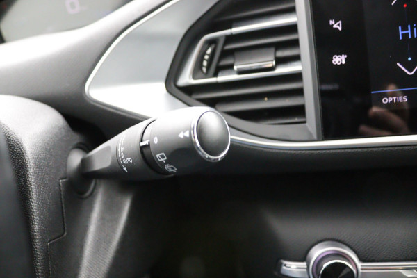 Peugeot 308 SW 1.2*CARPLAY*MASSAGE*VIRTUAL DISP*CAM*NAVI*ECC*TEL*