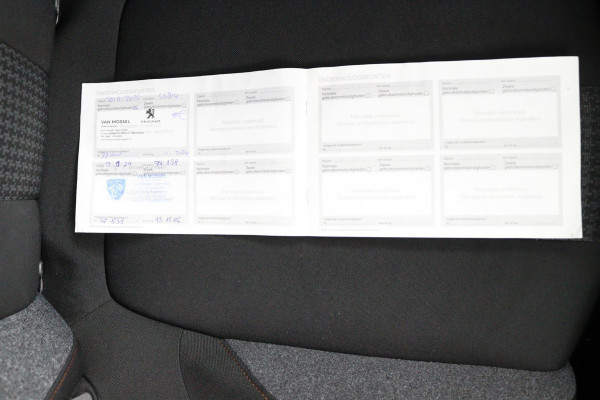 Peugeot 3008 1.2*FACELIFT*CARPLAY*NAVI*CRUISE*ECC*HAAK*CAM*LED*