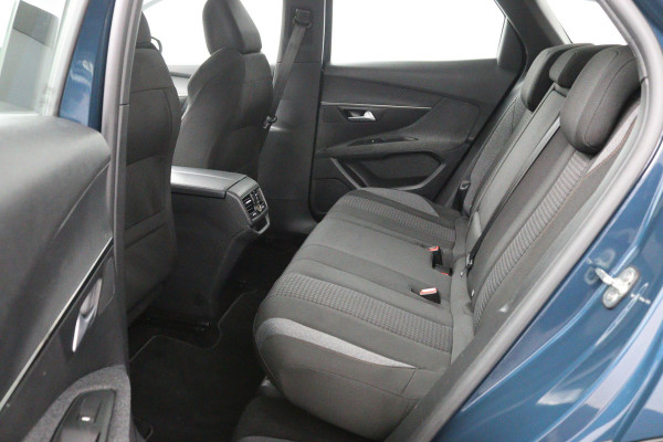 Peugeot 3008 1.2*FACELIFT*CARPLAY*NAVI*CRUISE*ECC*HAAK*CAM*LED*