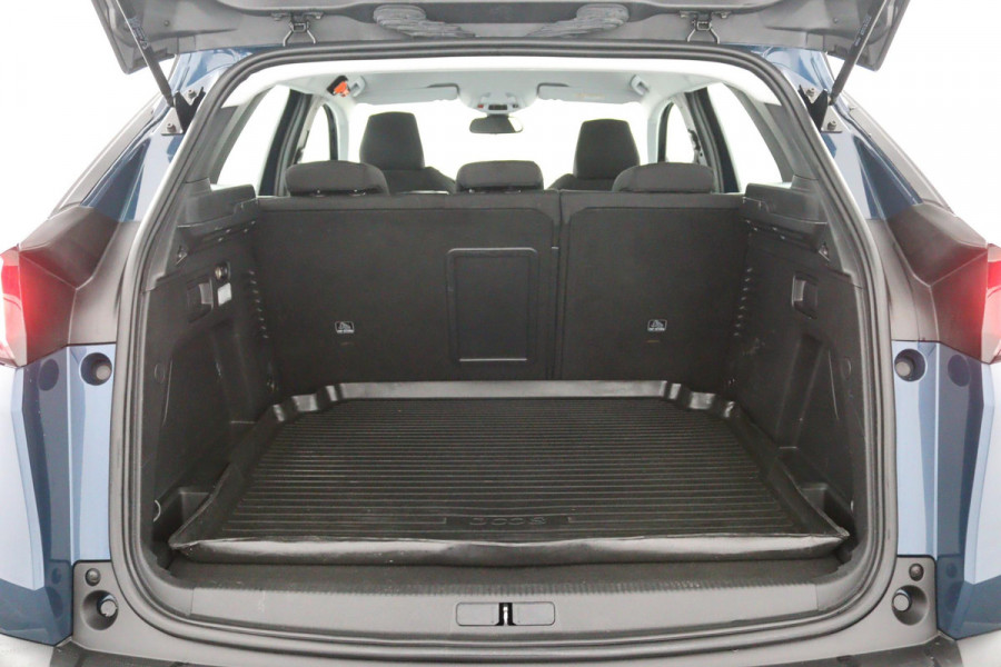 Peugeot 3008 1.2*FACELIFT*CARPLAY*NAVI*CRUISE*ECC*HAAK*CAM*LED*