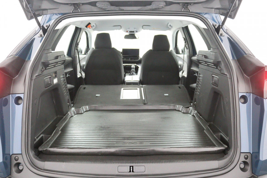 Peugeot 3008 1.2*FACELIFT*CARPLAY*NAVI*CRUISE*ECC*HAAK*CAM*LED*