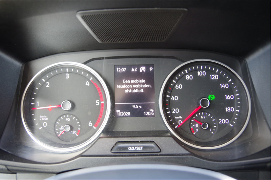 Volkswagen Crafter 35 2.0 TDI L3H3 177PK AUT. LED, STOELVERWARMING, TREKHAAK, ERGO ACTIVE GEVEERDE STOEL, CLIMATE CONTROL, CAMERA, NAVI, PARKEERSEN