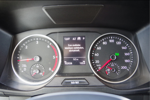 Volkswagen Crafter 35 2.0 TDI L3H3 177PK AUT. LED, STOELVERWARMING, TREKHAAK, ERGO ACTIVE GEVEERDE STOEL, CLIMATE CONTROL, CAMERA, NAVI, PARKEERSEN