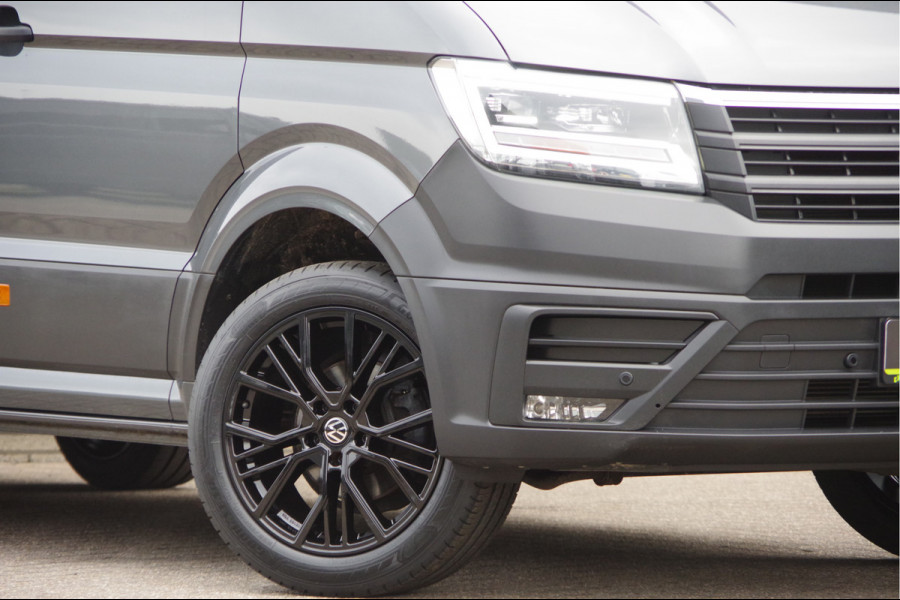 Volkswagen Crafter 35 2.0 TDI L3H3 177PK AUT. LED, STOELVERWARMING, TREKHAAK, ERGO ACTIVE GEVEERDE STOEL, CLIMATE CONTROL, CAMERA, NAVI, PARKEERSEN