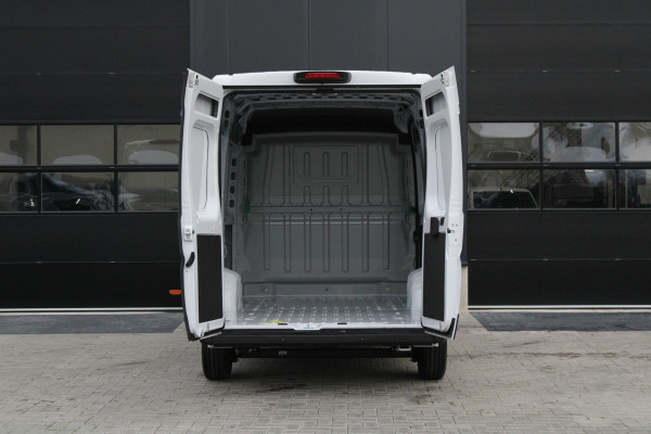 Opel Movano 33 2.2 CDTI 140pk L2H2 - Airco - Camera - Cruise - Blind Spot - 270 deuren - Rijklaar