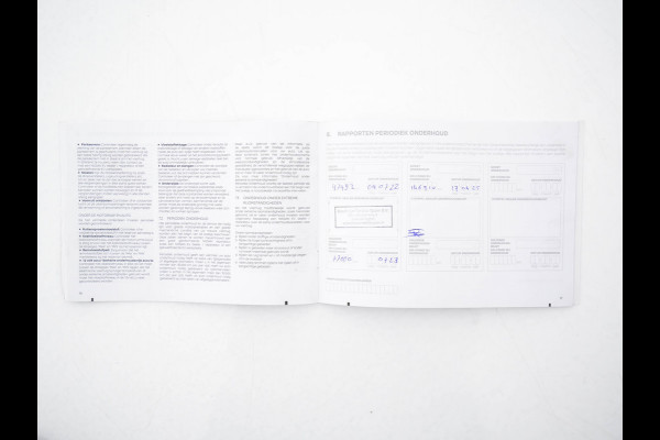 Nissan Leaf 3.Zero Limited Edition 62 kWh {SOH-93%} (INCL-BTW) Aut. *HEATPUMP | LEATHER | FULL-LED | DIGI-COCKPIT | TOPVIEW | BOSE-AUDIO | KEYLESS | DAB+ | BLINDSPOT | ECC | ADAPTIVE-CRUISE | PDC | HEATED-COMFORTSEATS | PRIVACYGLASS | 17"ALU*