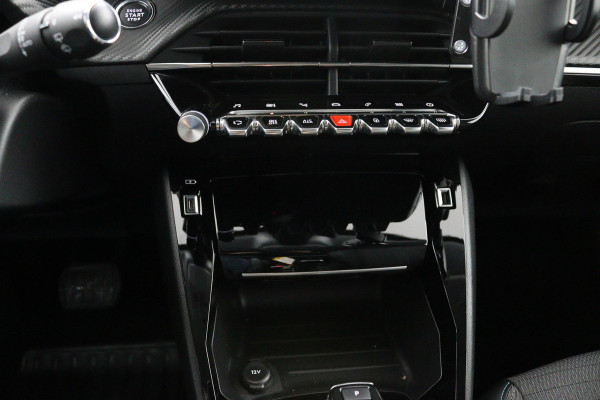 Peugeot 208 1.2 Allure*AUTOM*CARPLAY*ACC*LANE-ASS*NAVI*CAMERA*