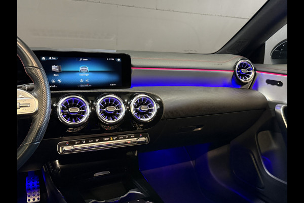 Mercedes-Benz CLA-Klasse Shooting Brake 200 Business Solution AMG | Sfeerverlichting | Multibeam | Panoramadak