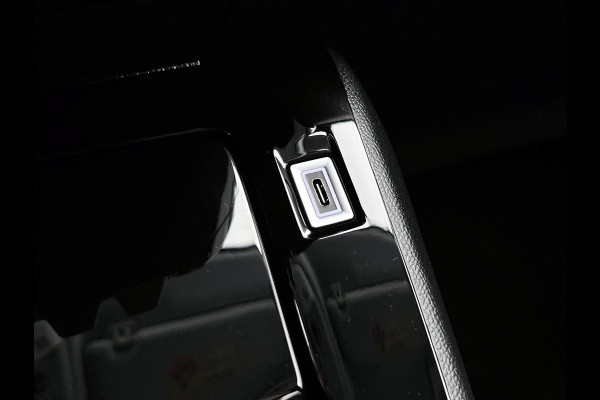 Peugeot 208 1.2 PureTech 100 Allure CARPLAY & NAVI | CAMERAS | AD-CRUISE