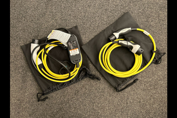 CUPRA Leon 1.4 e-Hybrid | VZ Performance | PHEV | Pano/Dak | Camera | Stoel/Stuur Verwarming